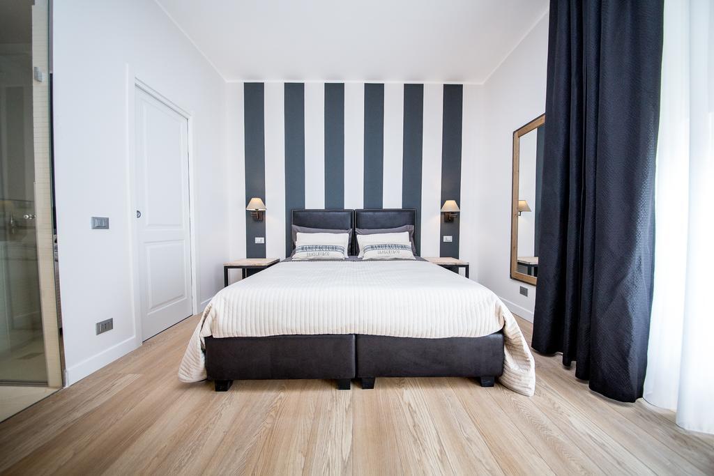 Suite 136 Palermo Room photo