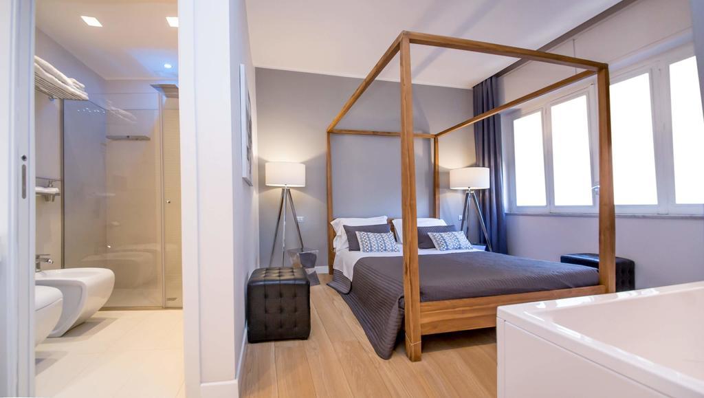 Suite 136 Palermo Room photo